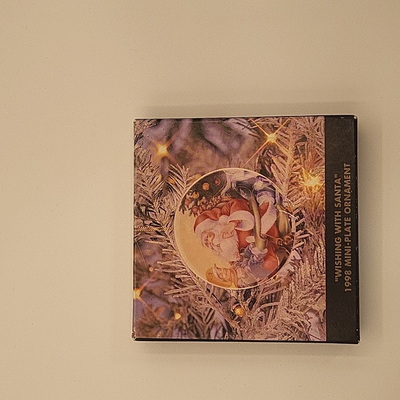 HARLEY-DAVIDSON 1998 Limited Edition Mini Plate Ornament "Wishing with Santa" - Picture 2 of 11